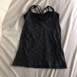 Lululemon yoga tank built in bra size small